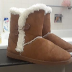 Brown Dawgs boots size 11/43